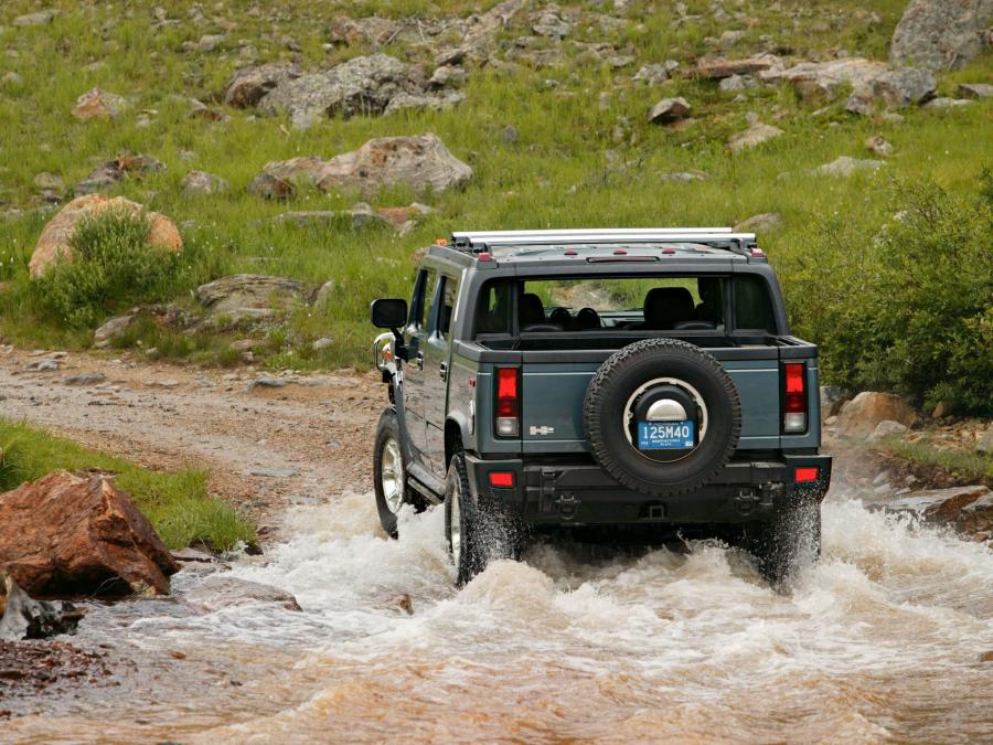  Hummer H2 SUT 2005 года  (фото 22 из 42)